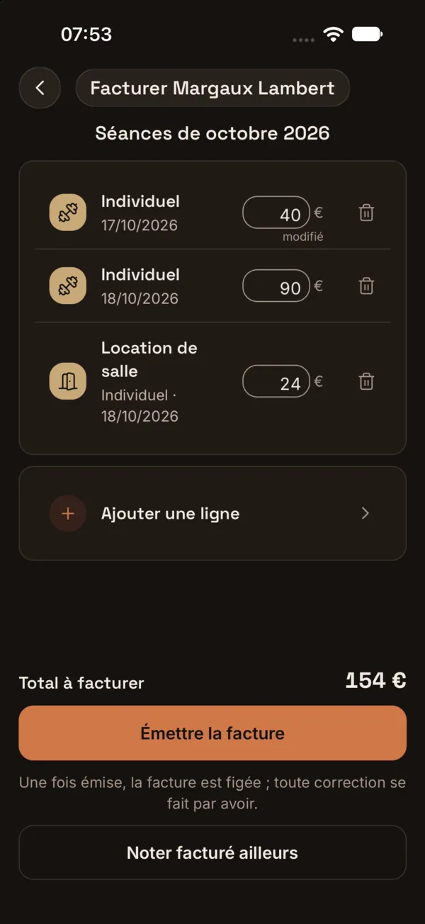 Écran Facturer avec un montant marqué modifié et une ligne Location de salle